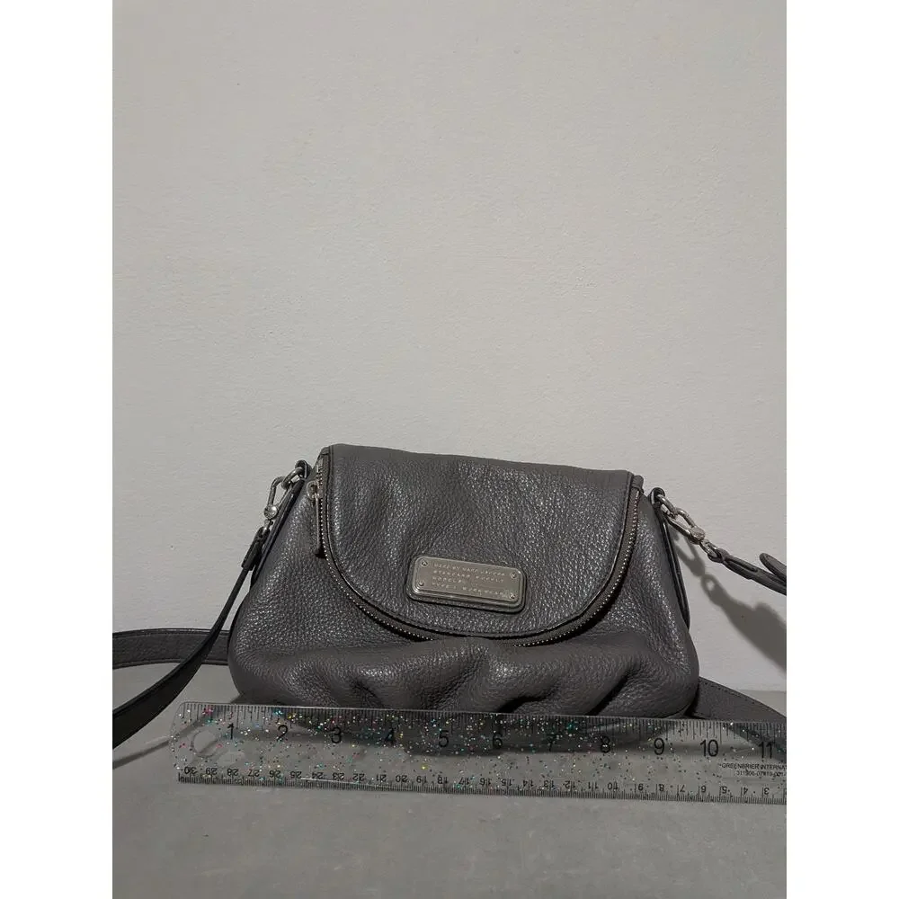 Marc by Marc Jacobs Classic Q Natasha Crossbody Bag Gray Pebbled Leather Y2K